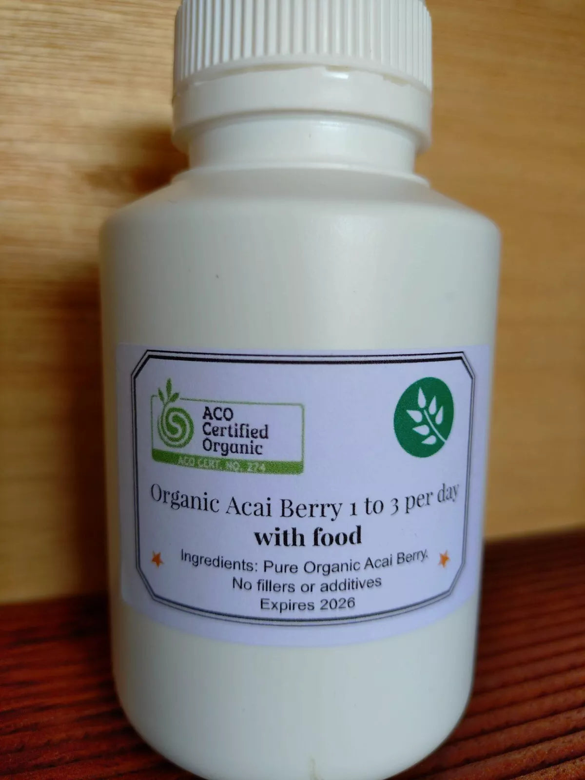 Organic Acai Capsules in a bottle
